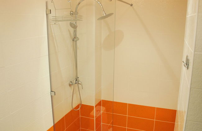 Two Bags Hotel - Photo 52