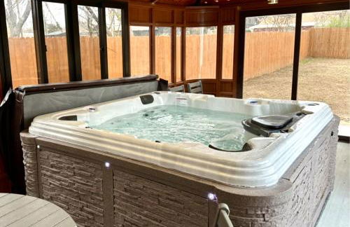 5BR Home Hot tub, fenced backyard #CO - Foto 53