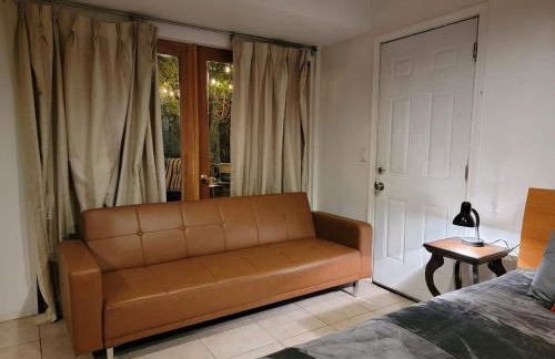 Private guest studio 5 minutes to Rodeo Drive and in great area - Foto 12