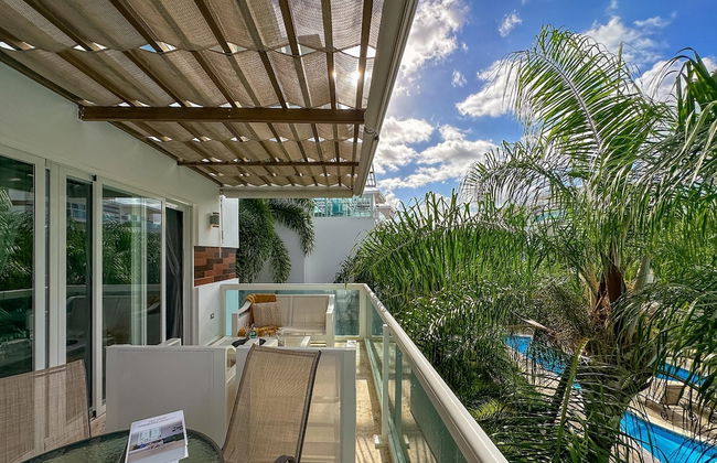 Incredible 3 BR Penthouse w BBQ Jacuzzi - Photo 40