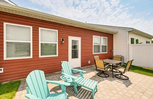 Pool Access and Beach Shuttle Millville Townhome! - Foto 24