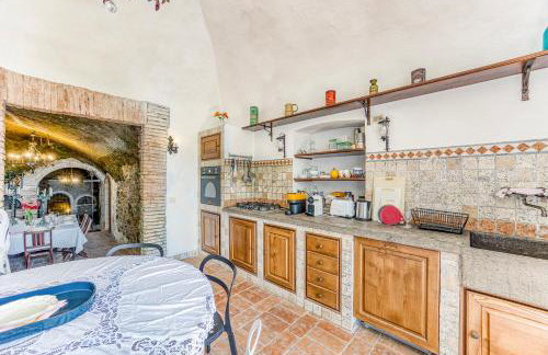 Torre Del Melograno With Heated Pool - Happy Rentals - Foto 30
