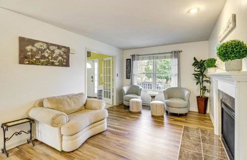 Walk to Lake and Boat Ramp Central Gem in Annapolis - Foto 4