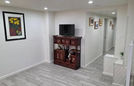 Modern 2BR Guest Suite w En-Suite Bathrooms 10 min to Rodeo Drive Near Kaiser and Cedars hospitals - Foto 49