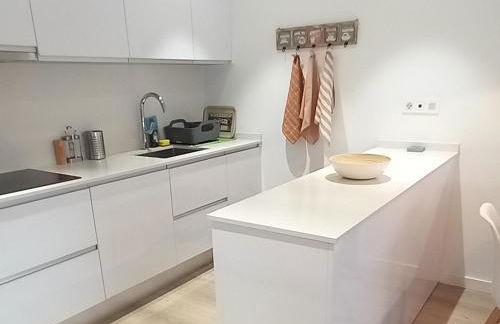 Rooftop pool near the beach and Barcelona - Photo 7