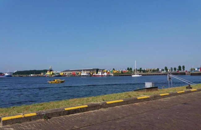 Luxury Lodge nr Beach - Photo 22