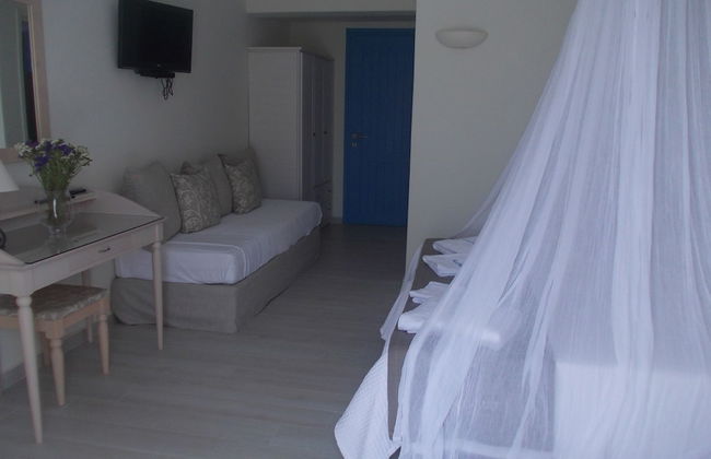 Alkyoni Beach Hotel - Photo 30