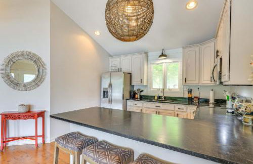 Lewis Smith Lake Retreat with Dock and Deck! - Foto 7