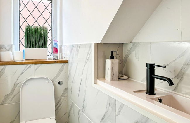 Beautiful Detached Villa - Jacuzzi Bath - Parking - Foto 51