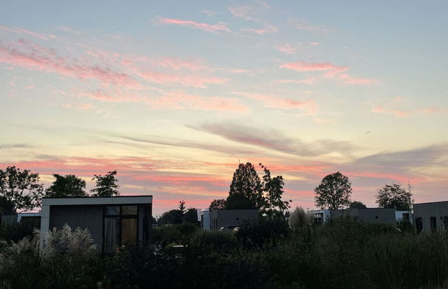 Holiday Home With Motorboat - Photo 9