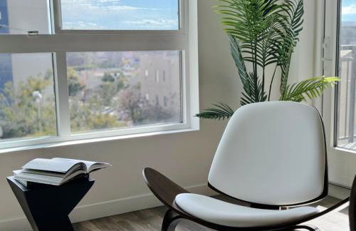 Modern Hollywood Home Sunset View & Free Parking - 10mins to Universal Studios - Foto 7