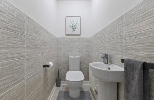 4Bed 3bath Bedford Sleeps 7 Driveway parking for 2 - Foto 20