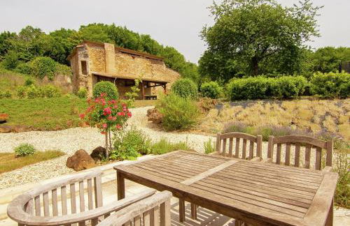 Very nice cottage with studio on a domain with heated pool - Foto 47