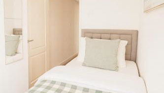 Kempston Home Sleeps 7-9 Long Stays Parking - Foto 3