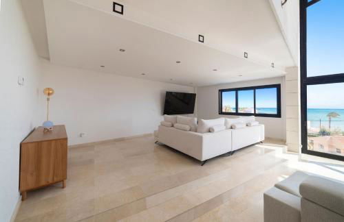 Chalet with sea view in Alicante - Foto 26