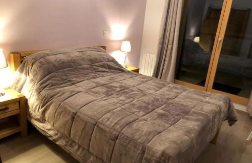 *NEW* Bellevue D’Oz Ski In Ski Out Luxury Apartment (8-10 Guests) - Foto 9