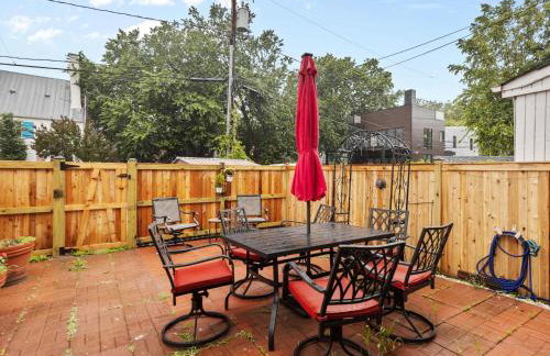 Classy Old Town Getaway 3-BR in Perfect Location - Foto 18