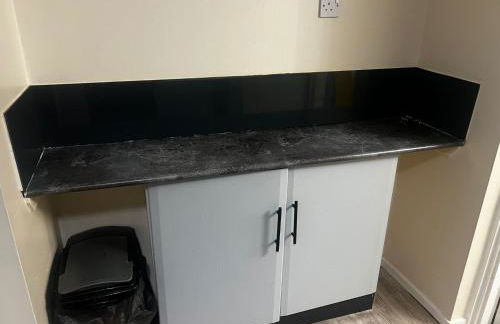 XB Property - Comfy house perfect for families contractors relocators - Foto 10