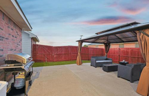 5BR Holiday Getaway in DeSoto with Pool, Hot Tub & Cinema - Foto 48