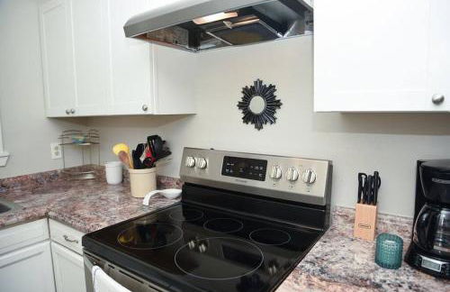 Bungalow near Main Street - #2 - Foto 4