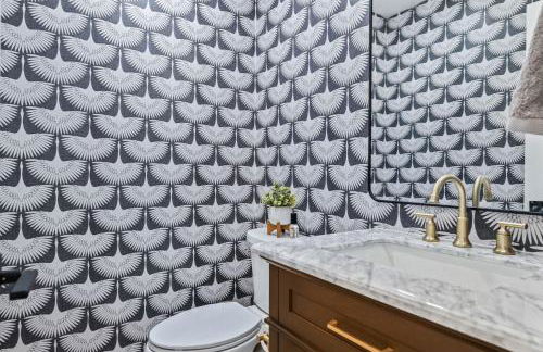 Tysons LUXE 6BR Modern and Spacious - Foto 36