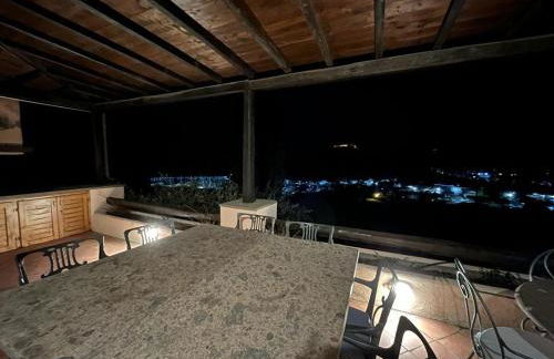 Elegant home with spectacular view - Foto 31