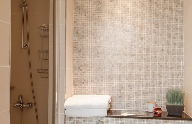 Fantastay Central Park Towers DIFC - Photo 10