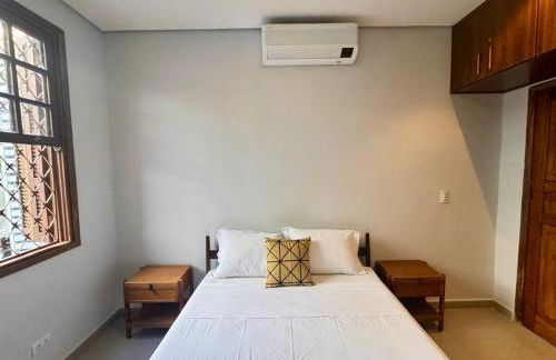 Rustic House with Large Garage - Close to the Beach - Foto 22