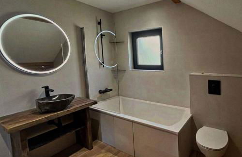 Les 2 Sapins - 10 personnes - Lits faits, Serviettes et ménage inclus - Foto 3