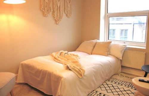 Kings Cross by The Gungor Group - Foto 11