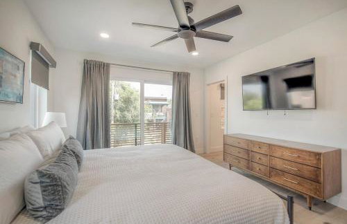 Sunflower Suite Modern Loft with Skyline Views - Foto 27