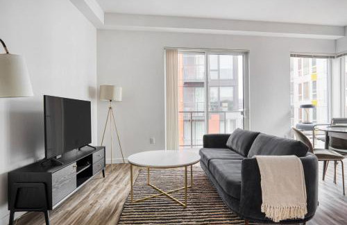 Bellevue 2BR w BBQ Gym WD nr Spring District SEA-225 - Foto 1