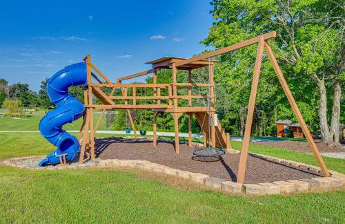 Almost Heaven Farmers Paradise on 50 Acres! - Foto 36