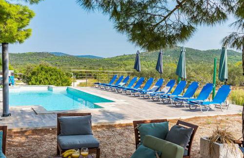 Cozy and Chic Little House with Pool Ivinj-2 - Foto 53