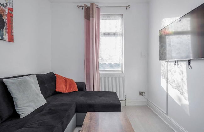 Stunning Top 2 Bed Flat Tilbury Central Location - Foto 16