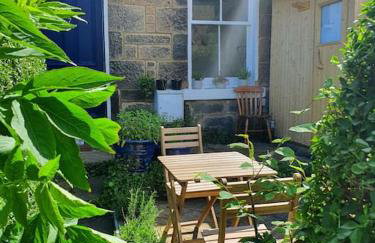 Artist colony cottage with sauna and private garden, and easy walk to city centre - Foto 2