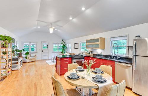 Walk to Kelsey Lake Cassopolis Home with Yard! - Foto 9