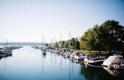 Suttons Bay Waterfront - Foto 10