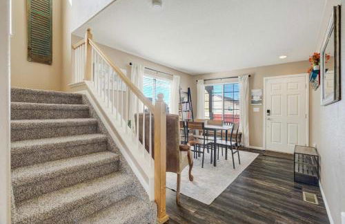 Silver Outpost Near Peterson SFB & Game Lounge - Foto 24