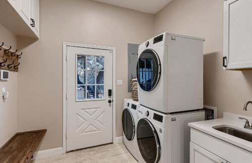 Gorgeous 10 Acre Estate POOL HOT TUB GAME ROOM - Foto 24