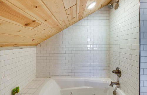 Spacious Detroit Lakes Home Walk to Downtown! - Foto 13