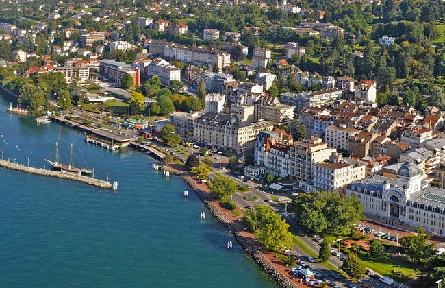Bateau pour Évian-les-Bains - Photo 1