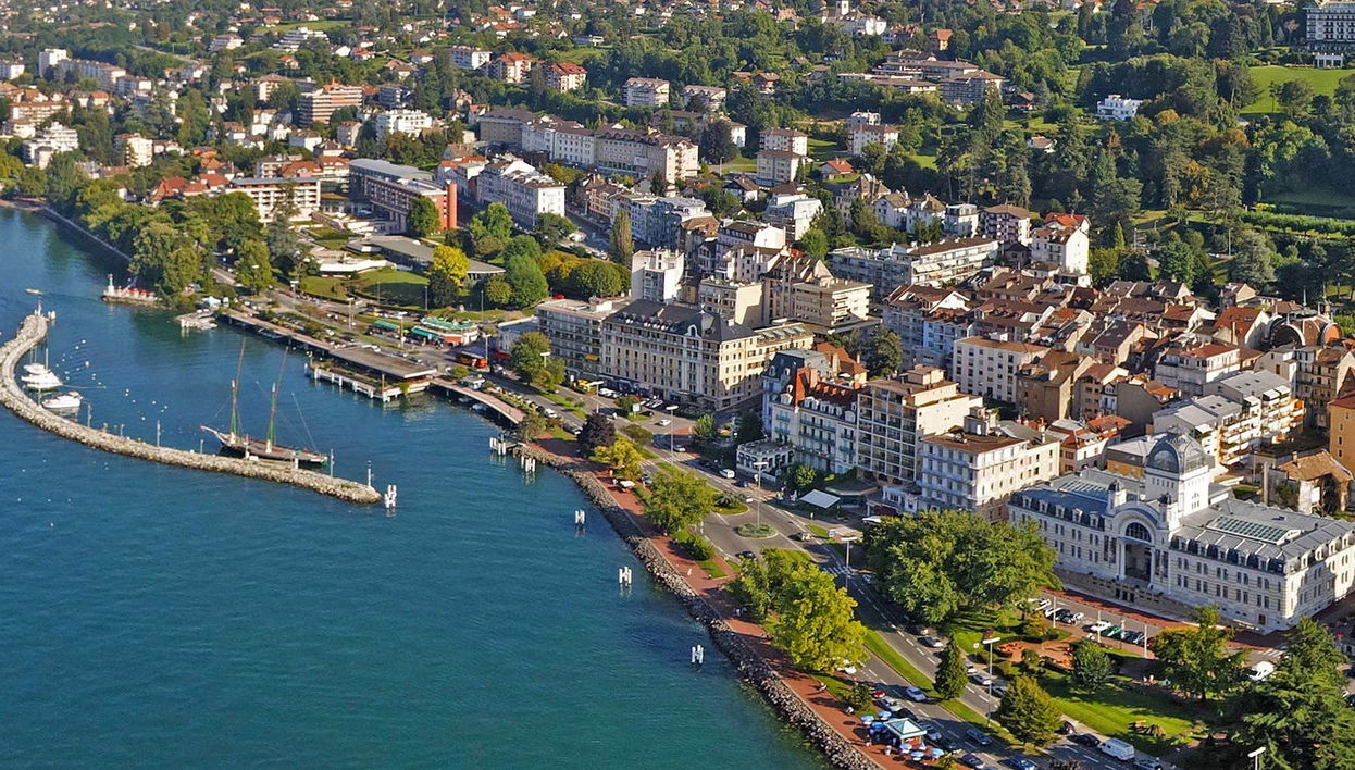 Évian-les-Bains Boat Trip - Foto 1