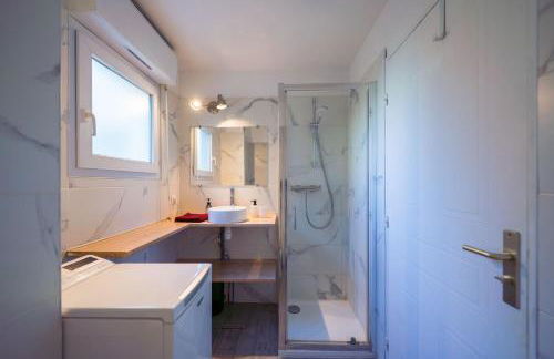 Cocon Azur, piscine, clim, à 5 min de la plage - Foto 3