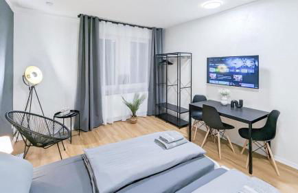 ALFA 4 Zimmer Apartment 8 Personen TV WIFI WM I 4BR 7Beds I 8 people I Kitchen l Bathroom - Foto 13
