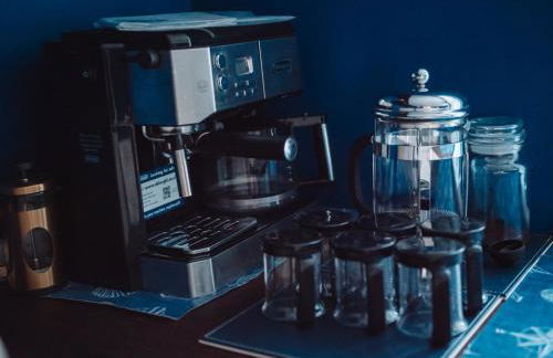 Seafarer's View - 6 bedroom townhouse in Cowes, parking & seaviews. - Photo 25