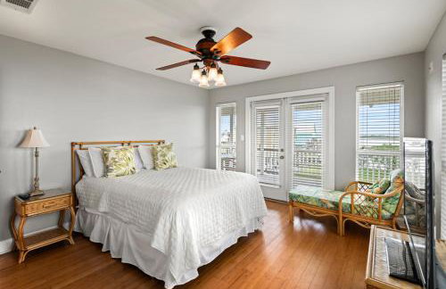 Getting Nauti at the Bay - Foto 19