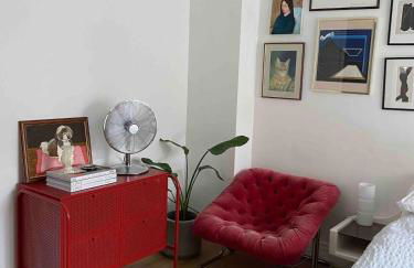 Entire Industrial Style Apartment With Free Parking & Wifi - Foto 7