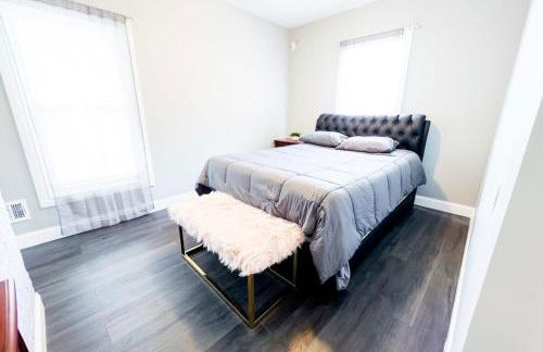 Group Friendly 6BR Near Aquarium & Niagara Falls - Photo 25