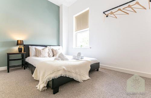 Cosy 3 Bedroom house in Wigan - Photo 3